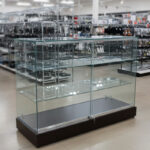 Frameless Glass Display Case – Full Vision Display